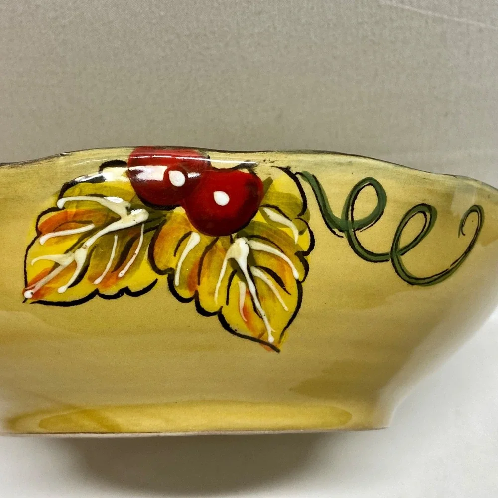 Vintage Earthenware Granada Fruit Bowl 8
